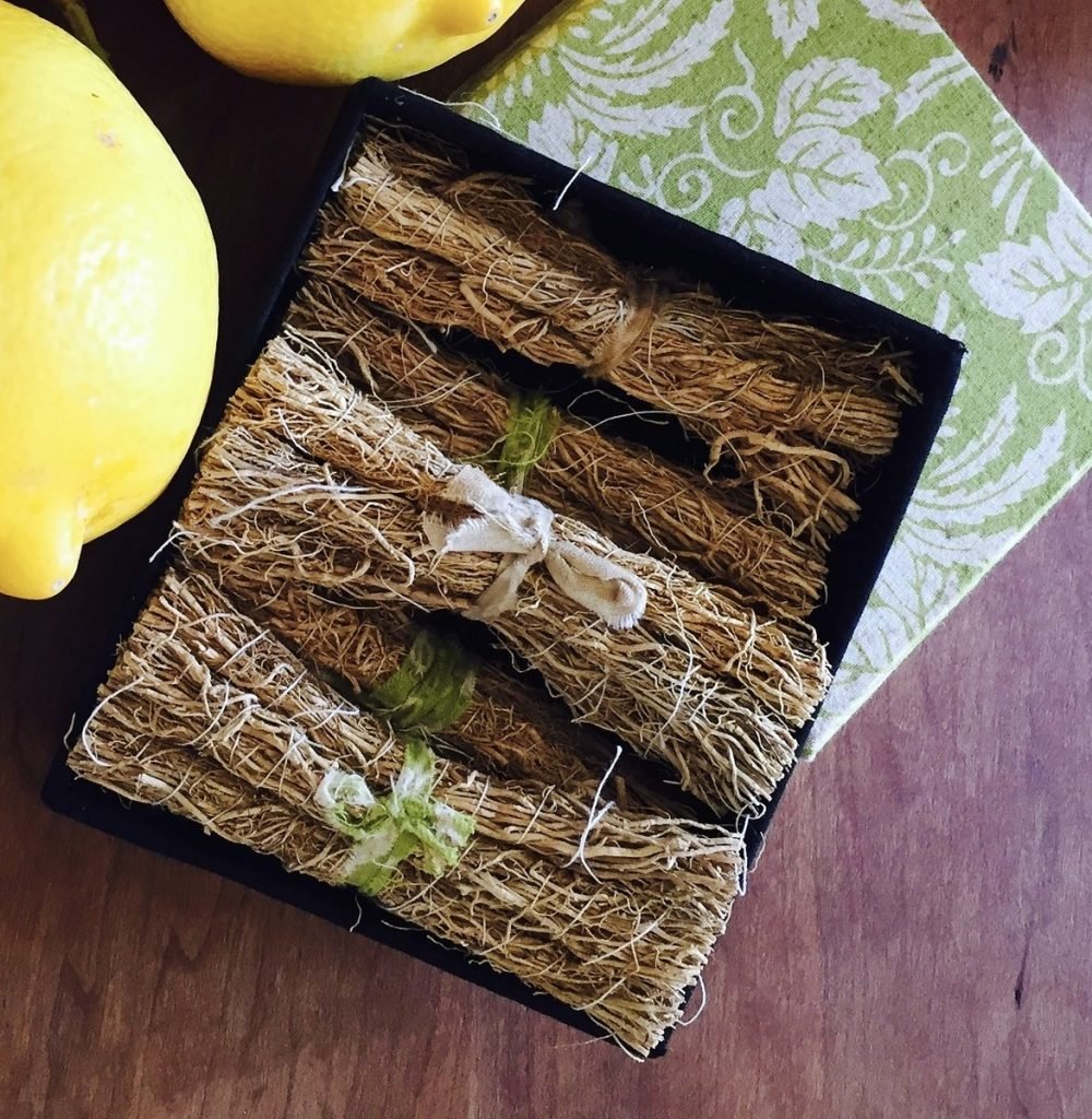 Vetiver Essential Oil Uses and Benefits