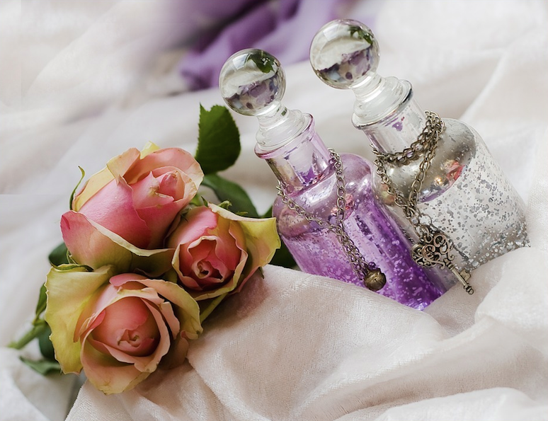 Rose essential oil benefits and uses