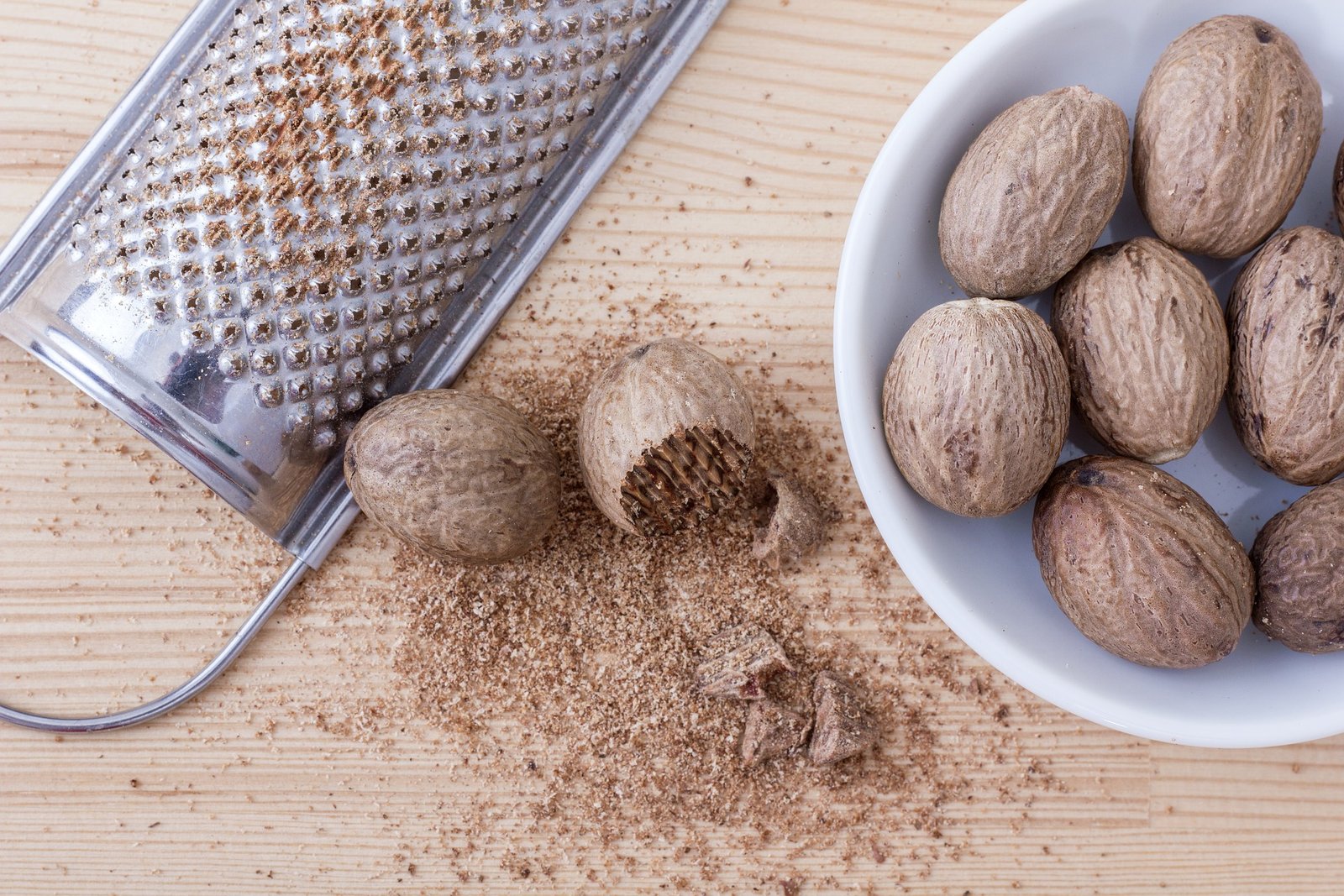 Nutmeg Essential Oil Benefits, Uses, Properties and Warnings