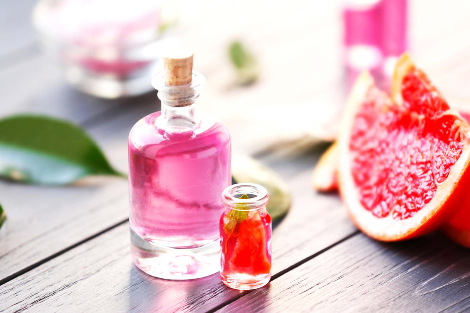 Grapefruit Essential Oil Uses and Benefits for Health